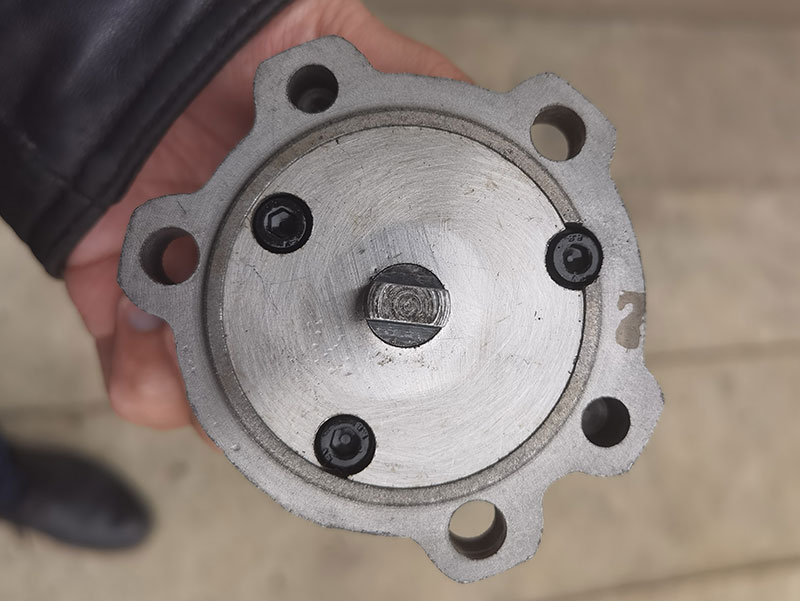 柴油機(jī)機(jī)油泵的功用是什么？